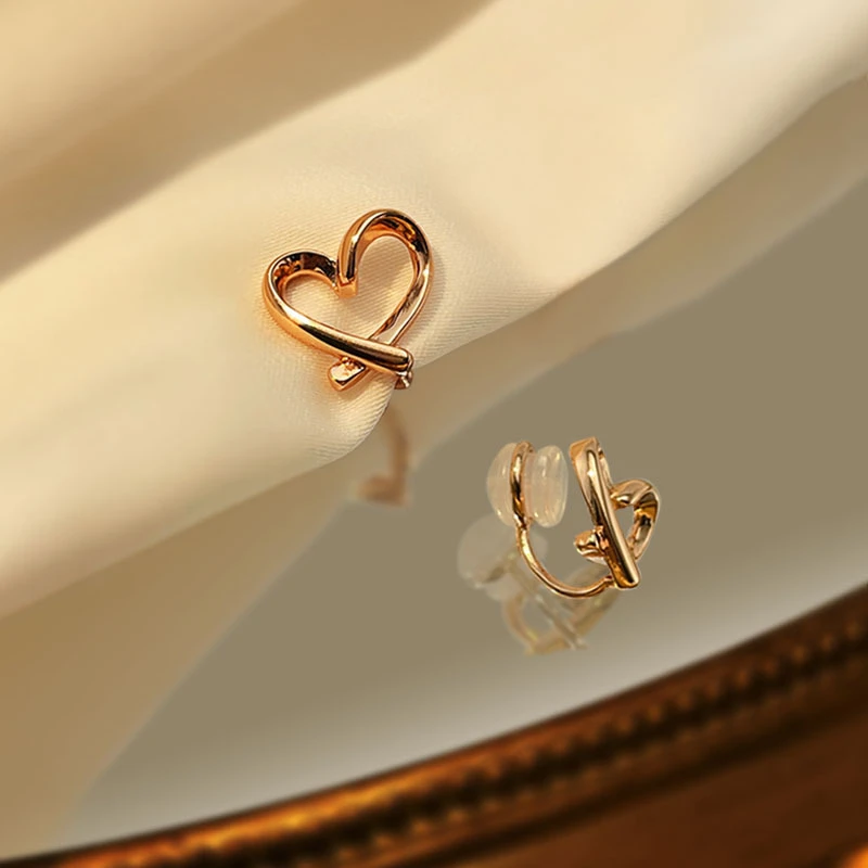 

Korean Irregular Heart Ear Clips Without Piercing For Women Fashion Silicone Clip Earrings Ear Cuff Wedding Party Jewelry Gifts