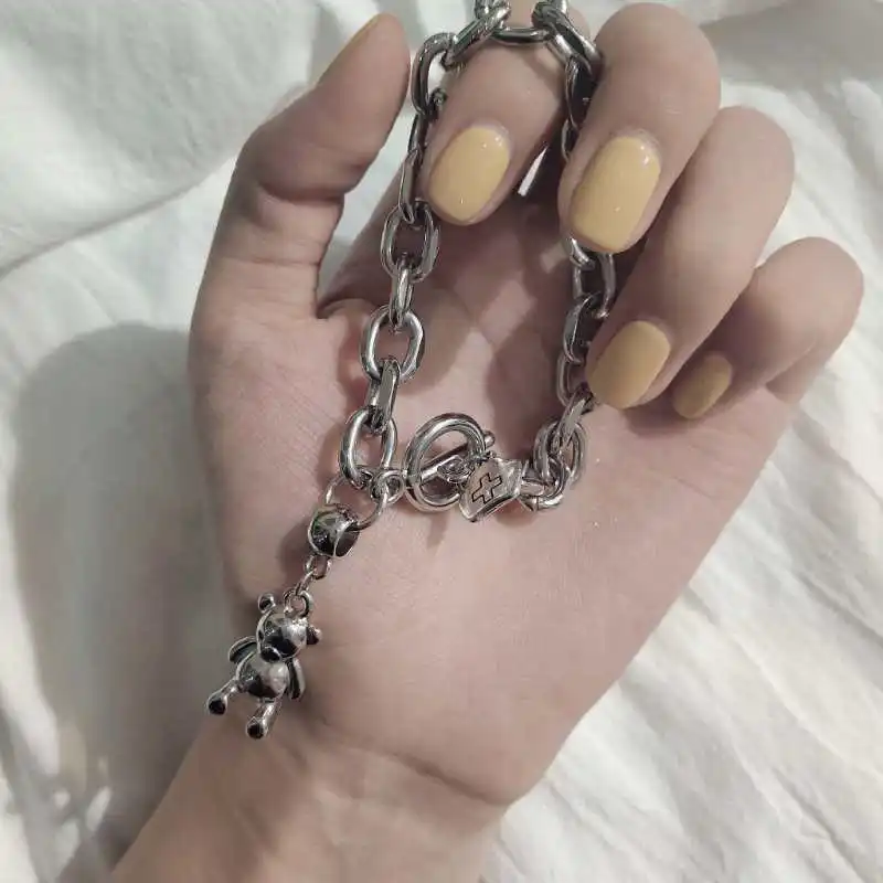 

For Couple Bracelet Bear Modelling Hip Hop Dark Cool Wind OT Buckle Individual Character Bracelet.