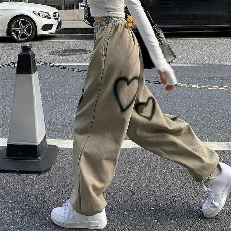 

Korean Oversize Pants Heart Printing Pants Casual Loose High Waist Hallen Pants Streetwear Hip Hop Straight Trousers Joggers