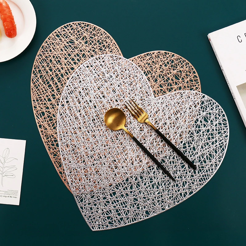 

Insulated Table Mat Heart Shaped Insulation Mat Bronzing Placemat Household Items Fashionable Coaster Kitchen Accessories