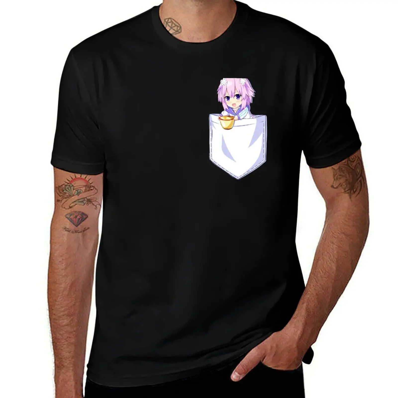 Фото Футболка Chibi Nep Pocket с летним принтом и короткими рукавами №1
