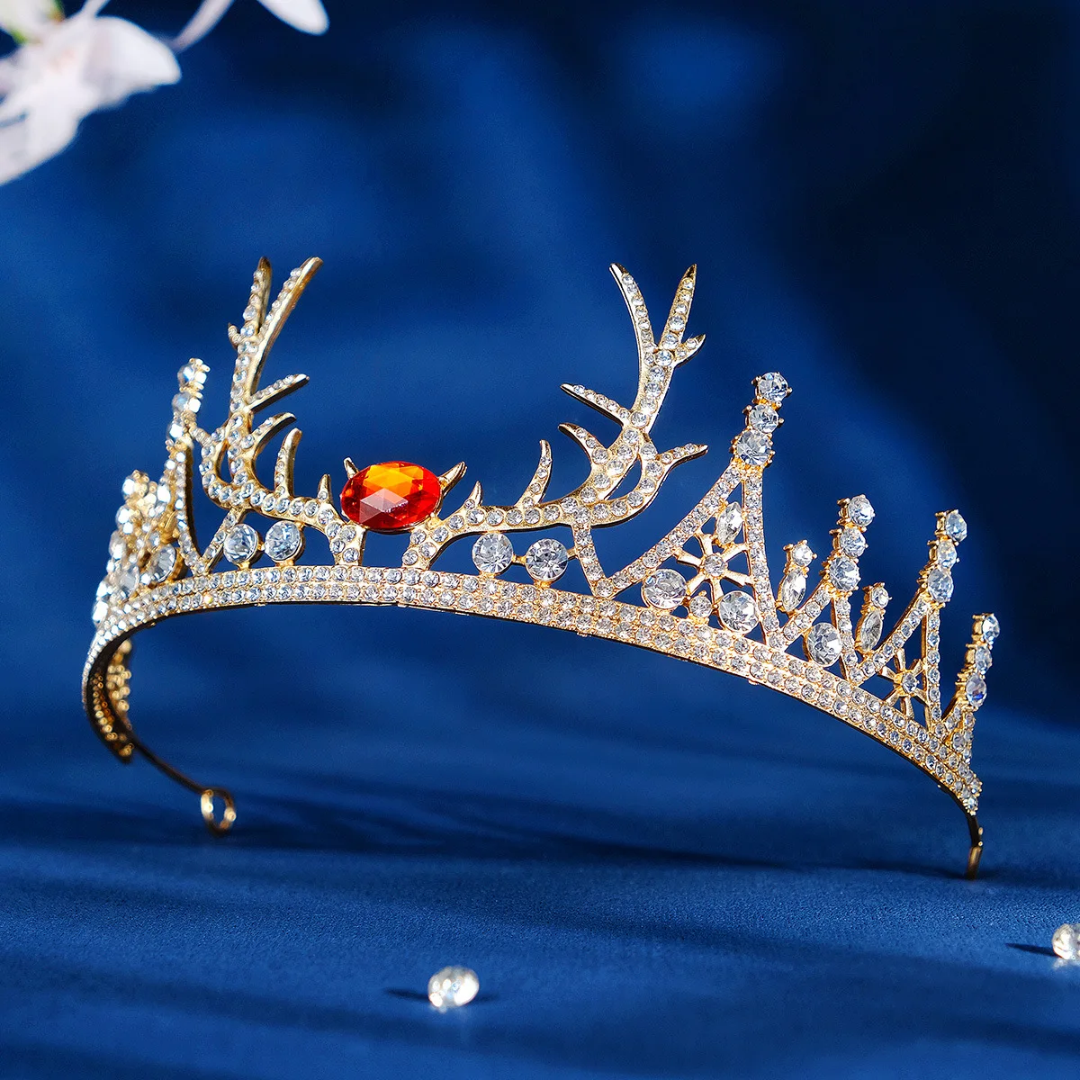 

Тиары и короны Стразы с рождественскими рогами для женщин, аксессуары для волос, украшения для волос с кристаллами золотого цвета, головной ...