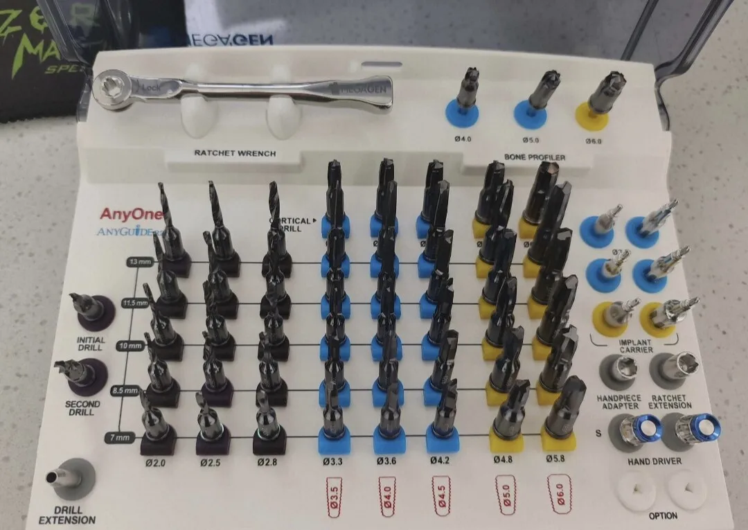 Фото Набор инструментов для хирургии зубов AnyOne Guide Kit Megagen AO Implant Surgical Set