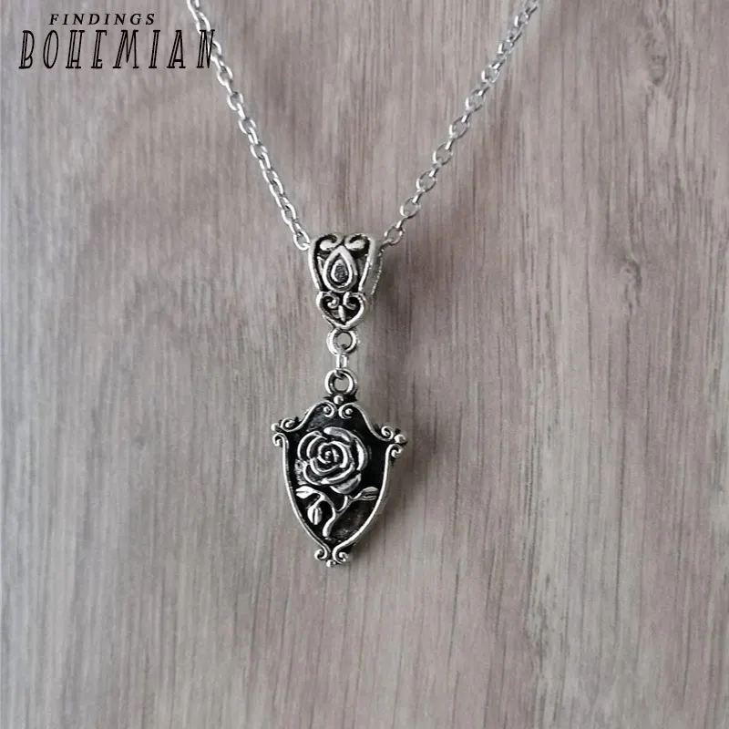 

1 Pair Rose Shield Necklace, Rose Necklace Silver Color with Black Glass Beads, Gothic Necklace, Shield Necklace, Victorian