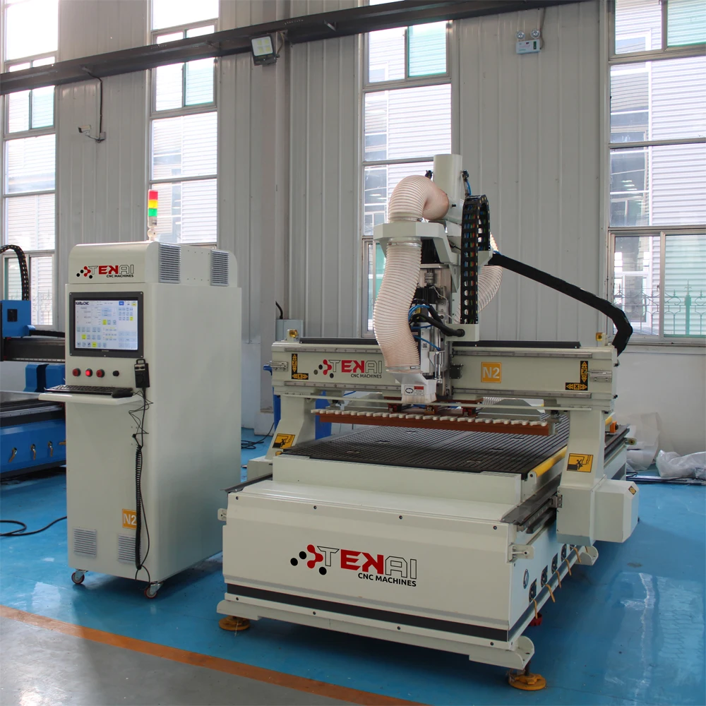 Токарный станок с чпу c560c. Фрезерный станок maho mh600p. Токарный станок с чпу dmtg cke6163z. Z-mat fl300. Фрезерный декель 200 станок.