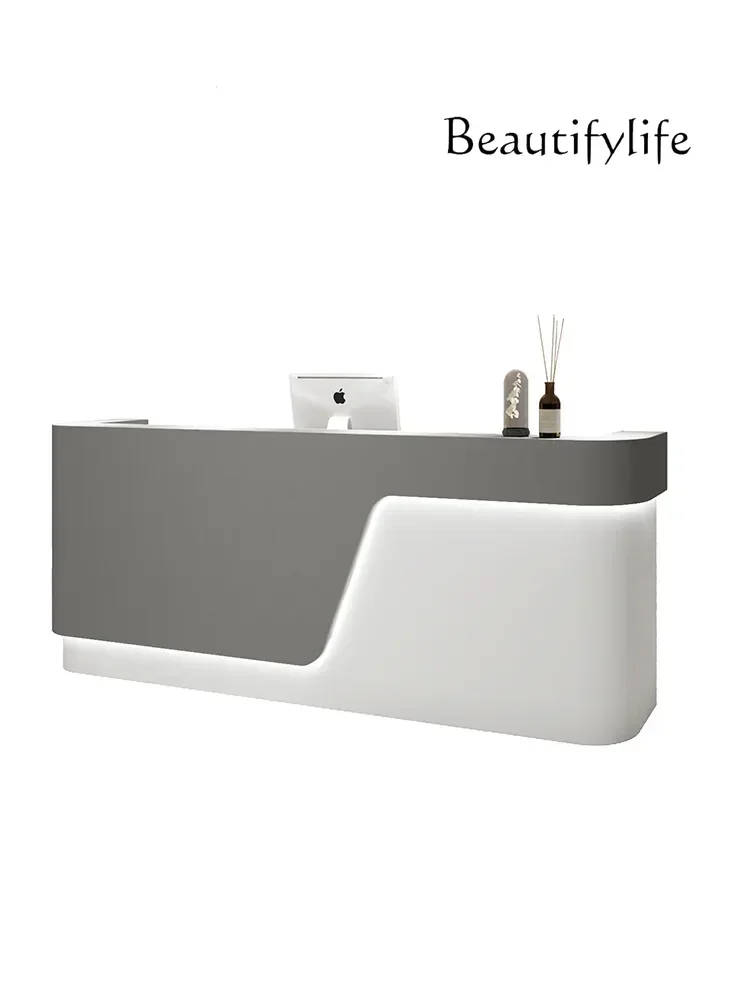 Салон красоты Бар Кассовая стойка Простой современный магазин одежды Стойка