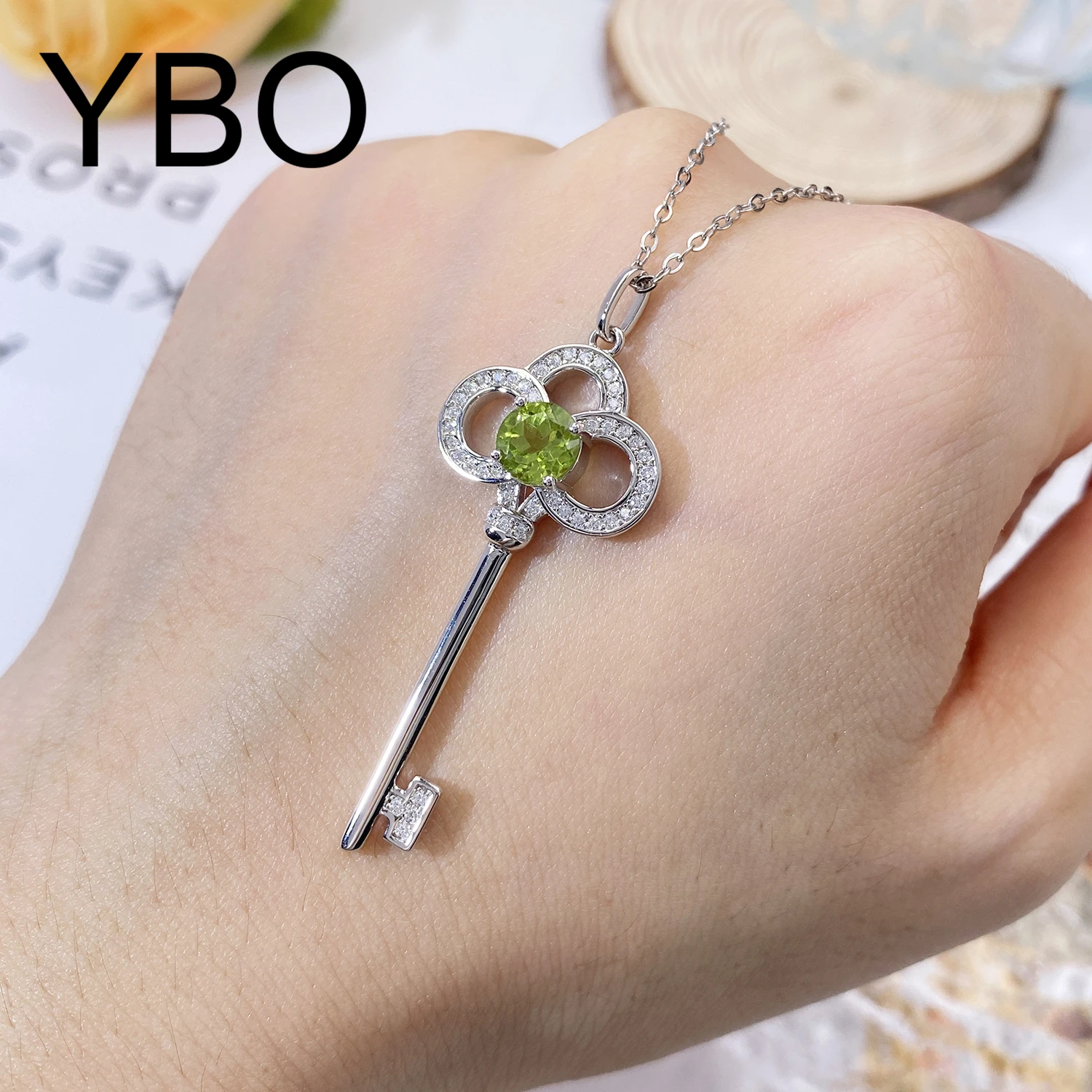 

YBO Round 6MM Natural Green Gemstone Peridot CZ Key Clover Pendants Women Luxury 925 Sterling Silver Hip Hop Necklaces Jewelry