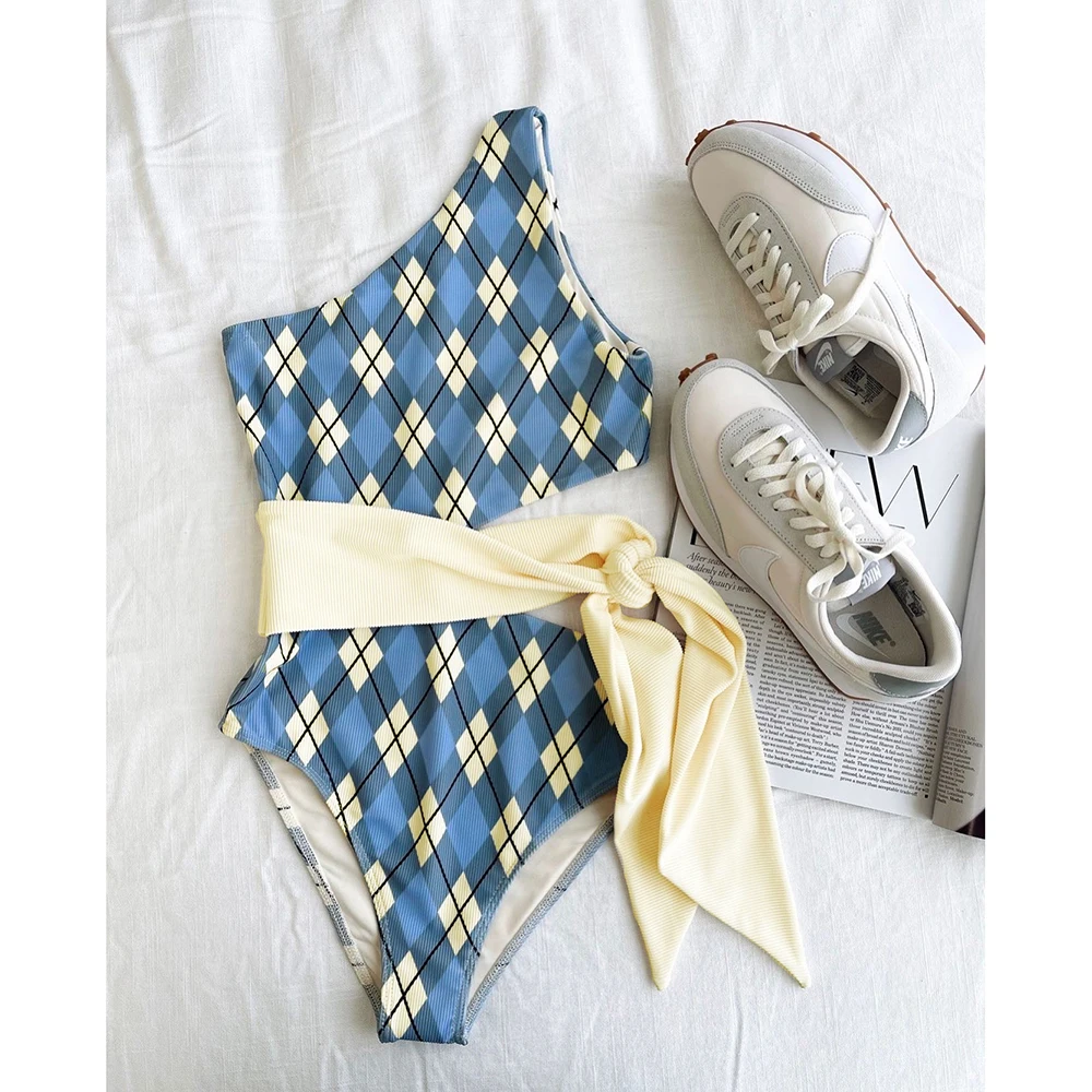 

2022 Patchwork Swimwear One Shoulder Swimsuit One Piece High Cut Monokini Pink Lace Up Belt Beach Swimsuit Bathing Suit Girl