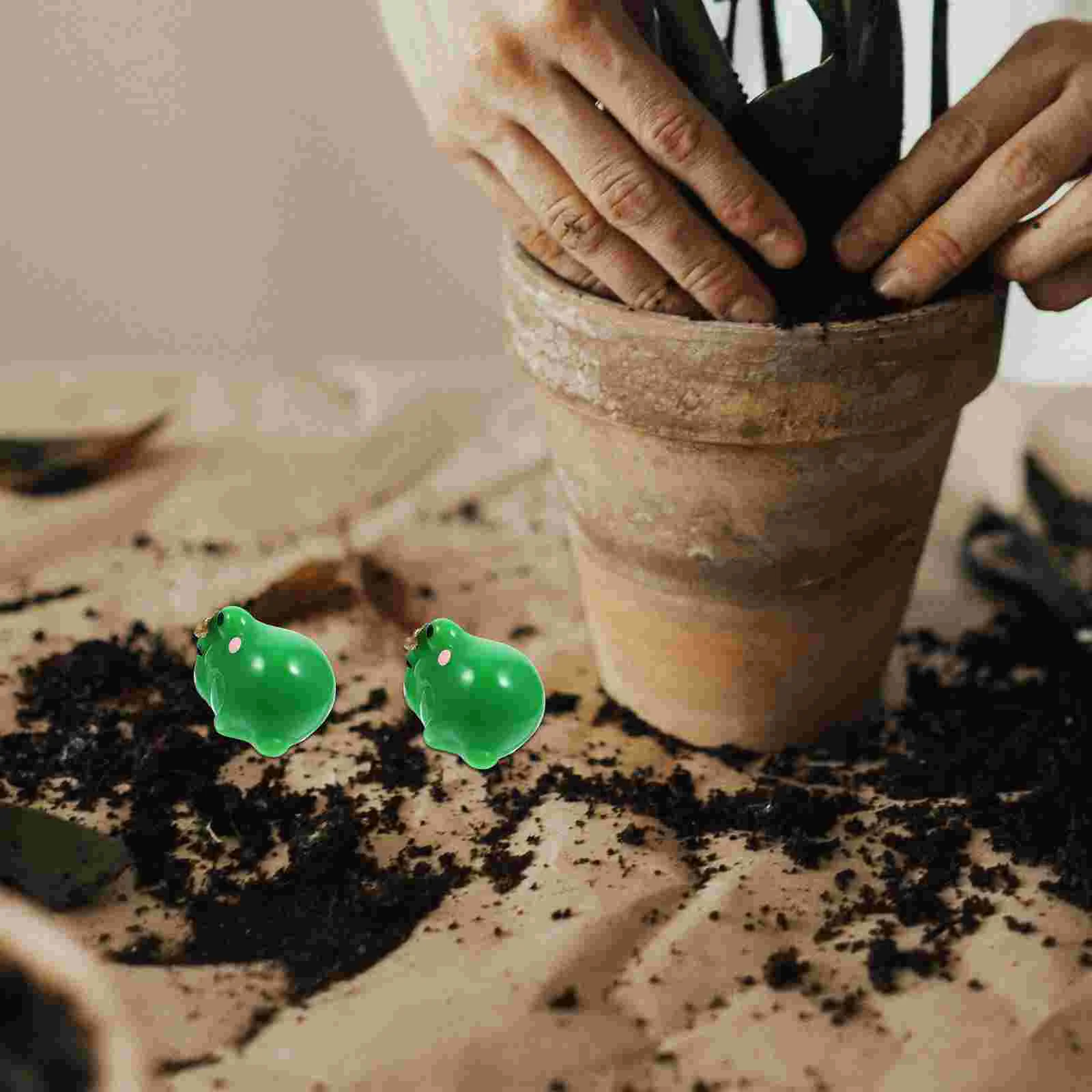 Рисунок 4 - Миниатюрная Статуэтка лягушки из смолы