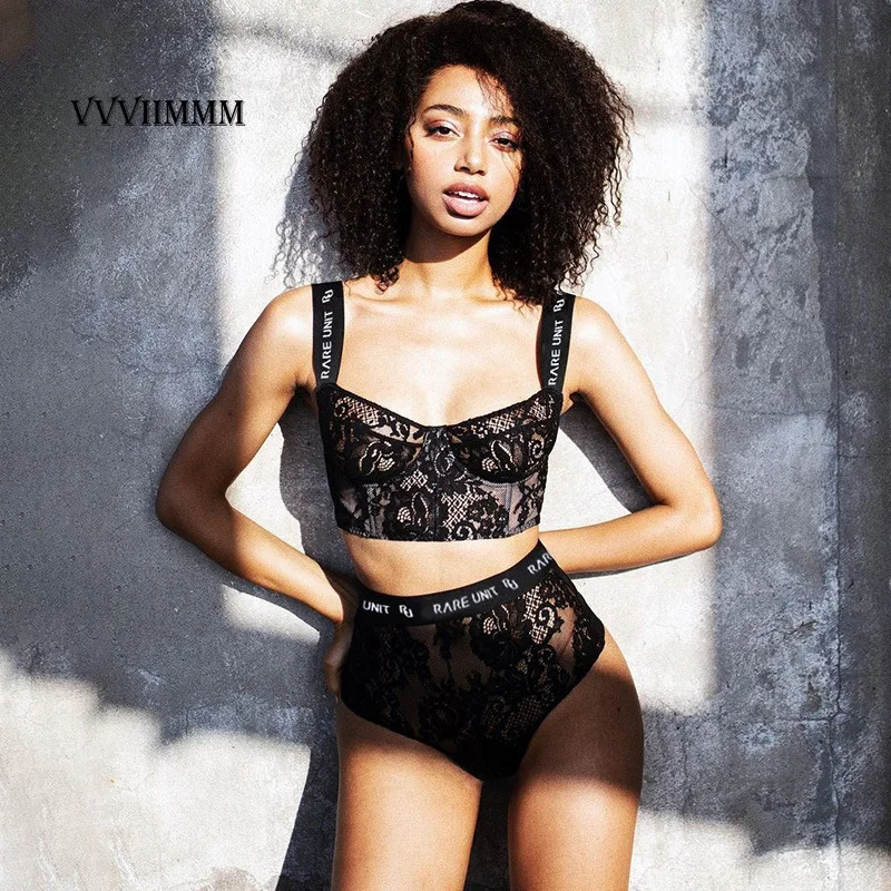 

2022 Women's New Letter Shoulder Strap Sexy Lace Set Fashion Solid Color Inside Top and Shorts Womens Two Peice Sets Vintage Tgm