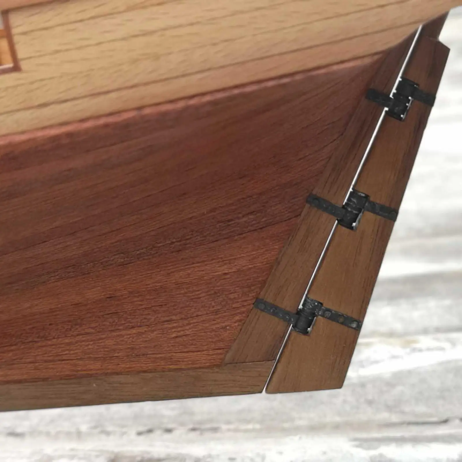 Модель деревянного корабля в сборе 1:100/1148