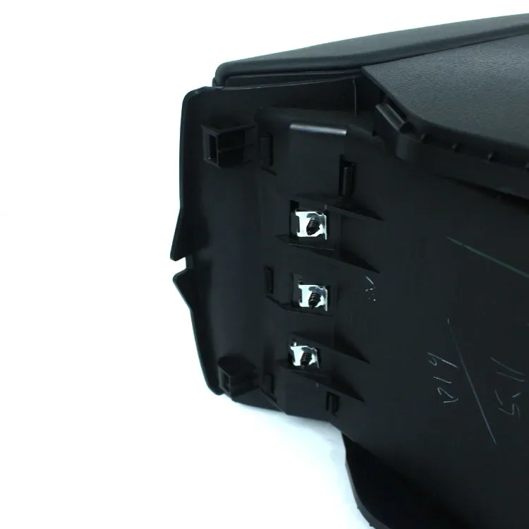 Детали салона автомобиля C 8974794386 Центральная консоль для Isuzus Dmax