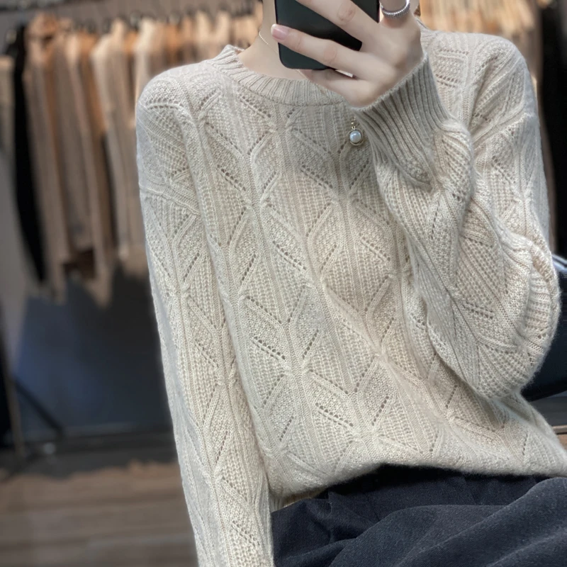 New Autumn And Winter Pure Wool Women's Round Neck Thickened Hollow Sweater Loose Casual Fashion Age-Reducing Knitted Top