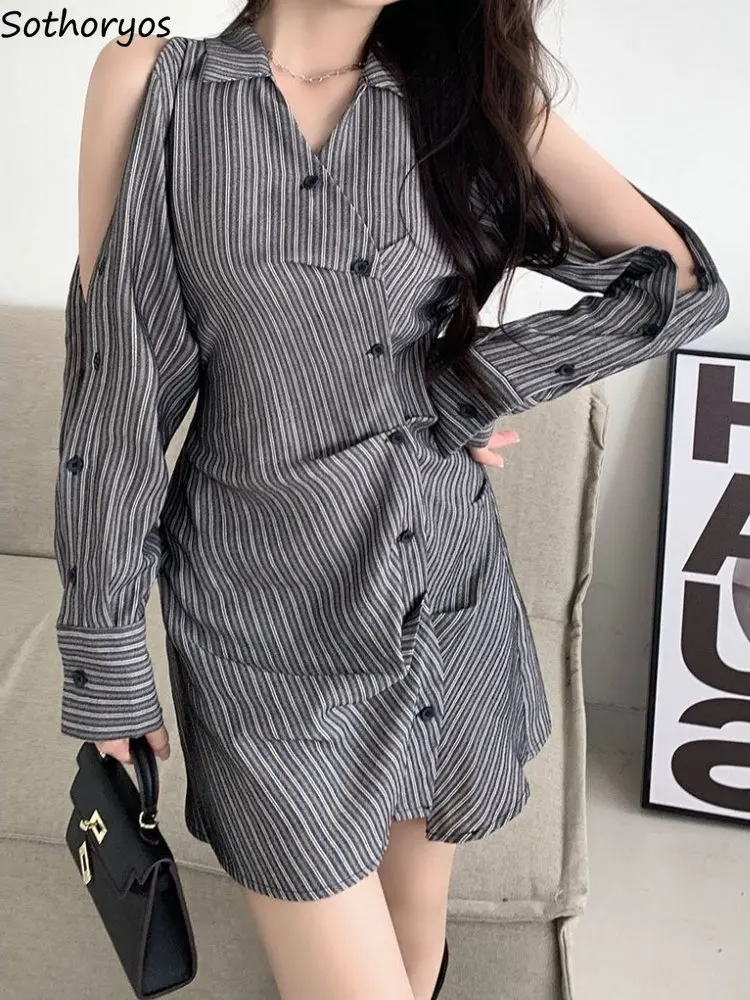 

Платье женское Облегающее, пикантный элегантный дизайн, повседневное модное мини-платье в полоску с открытыми плечами для девушек, в стиле ...