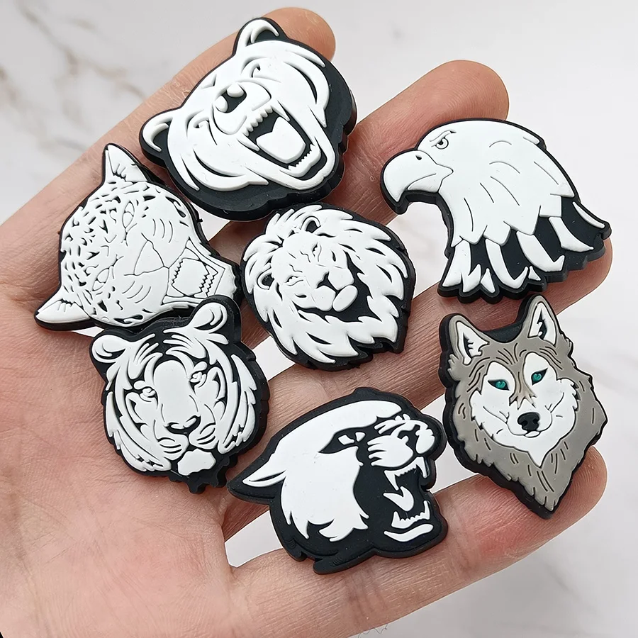 Novelty Design Sketch Animals PVC Shoe Charms Sandal Accessories Tiger Lion Wolf Diy Shoe Buckle Decoration Jibz For Croc Charms