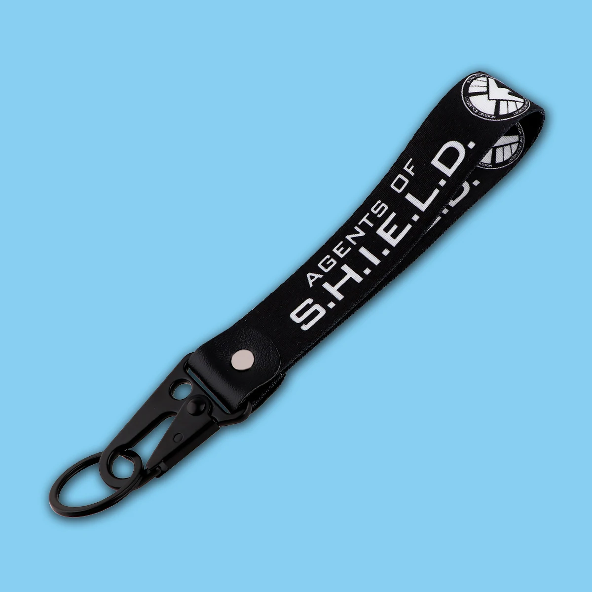 

QE044 TV Series Black Eagle Beak Keychain Short Lanyard Used In Phone Rope Badge Holder USB Pendant Key Chain Fashion Lanyard