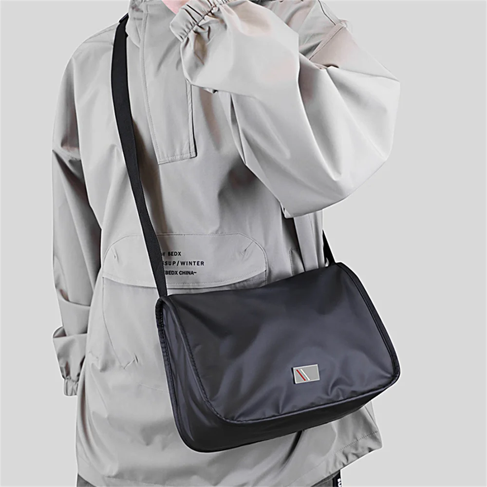 

Nylon Men's Single Shoulder Bag Multi Functional Personality Fashion Men's Crossbody Bag Travel Men's Briefcase