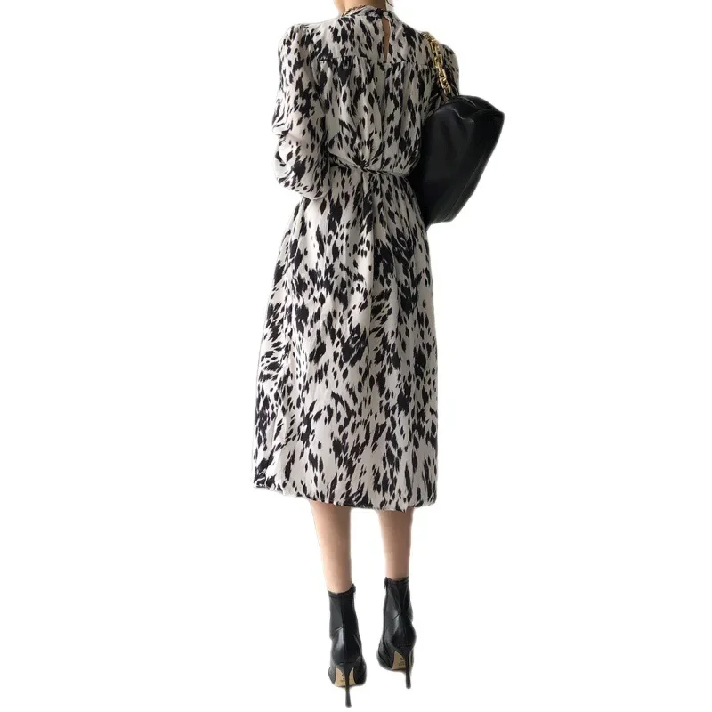 Шикарное корейское раннее весеннее элегантное плиссированное платье с водяным