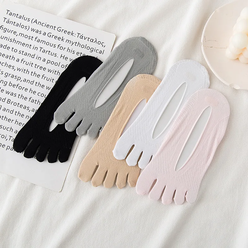 

Ship Socks Thin Type Kawaii Cute Woman Clothes Harajuku Five Finger Socks Shallow Mouth Silicone Non Slip Women's Underwear
