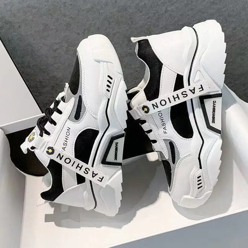 

Кроссовки женские дышащие, повседневная обувь для ходьбы и занятий спортом на открытом воздухе, белые, лето 2022