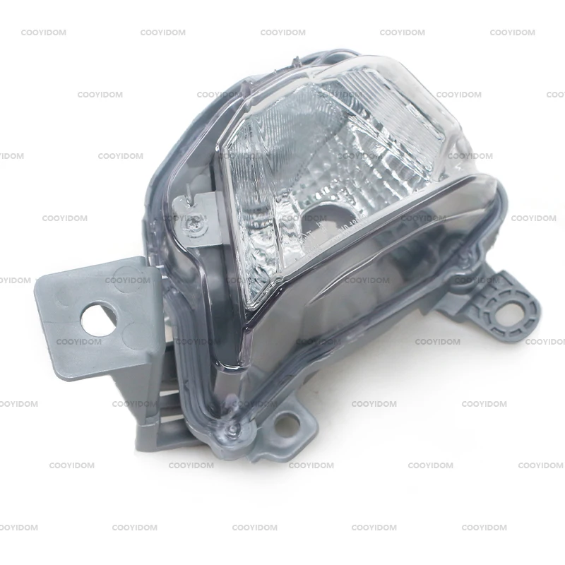 Передние противотуманные фары светильник тели поворота левая и правая на бампер