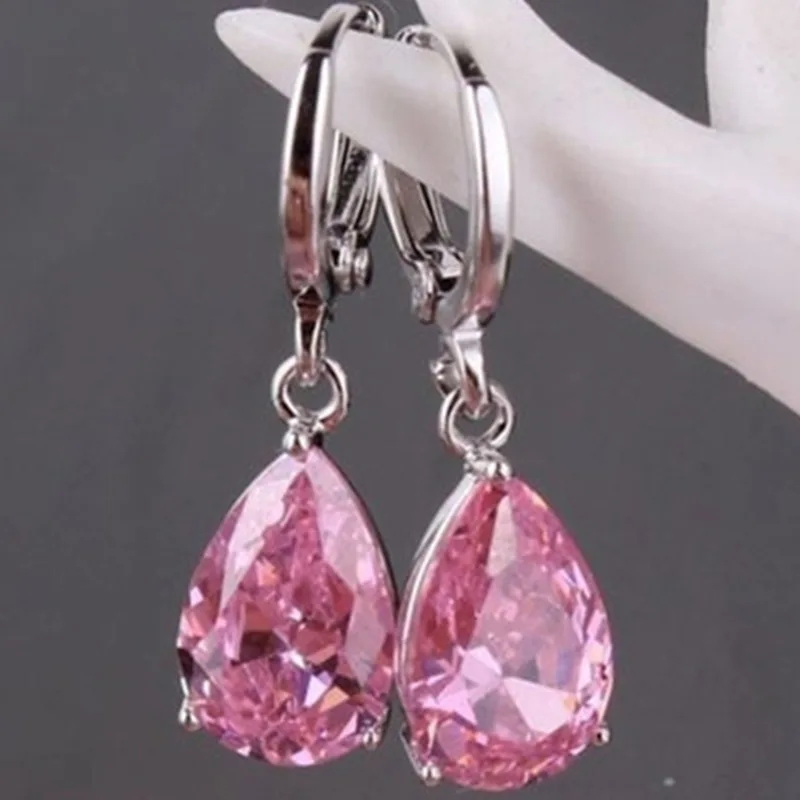 

European and American retro French geometry new hot selling inlaid pink zircon female earrings