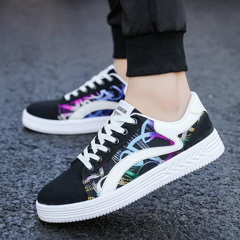 Fashion Printed Unisex Skateboarding Shoes Men Women Low top Canvas Shoes Casual Platform Flat Sneakers Men Zapatillas De Hombre