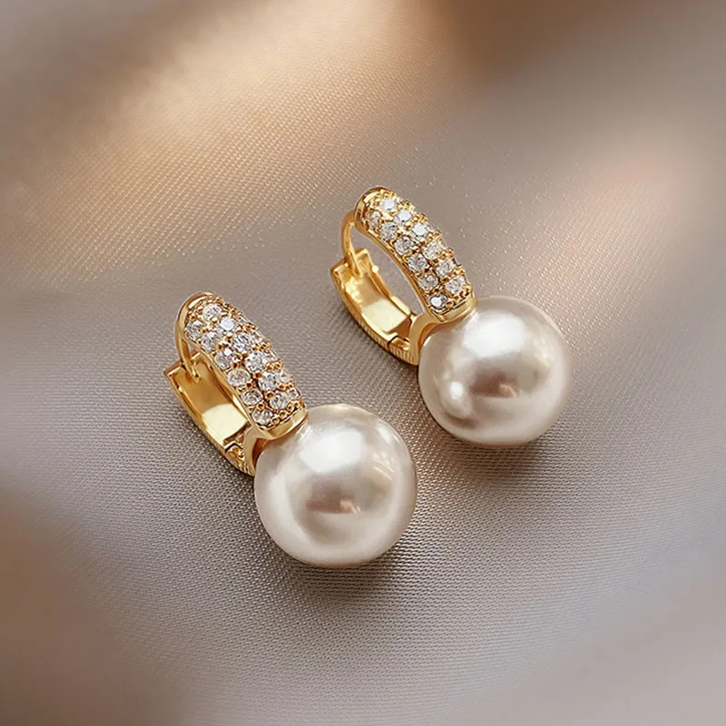 

2023 Fashion Romantic Pearl Earrings for Women Golden Color Party Jewelry Pendientes Retro High Sense French Boucles d'oreilles