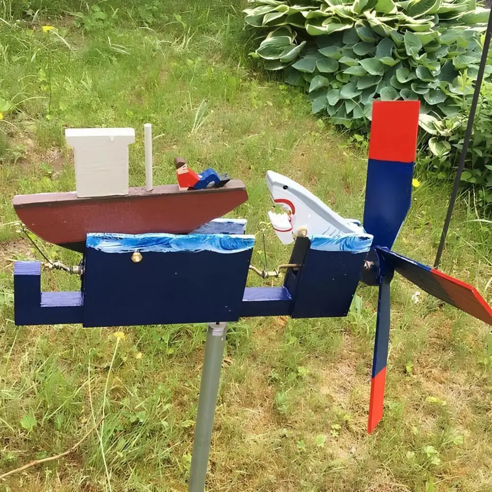 Садовое украшение в виде лодки акулы устойчивое к атмосферным воздействиям