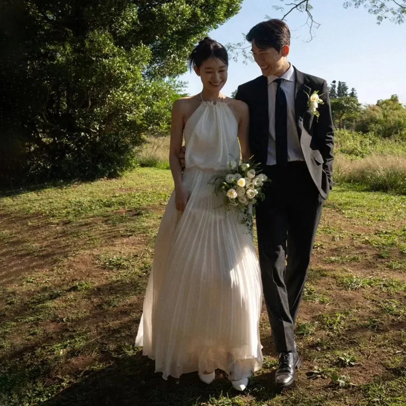 Женское вечернее платье без рукавов