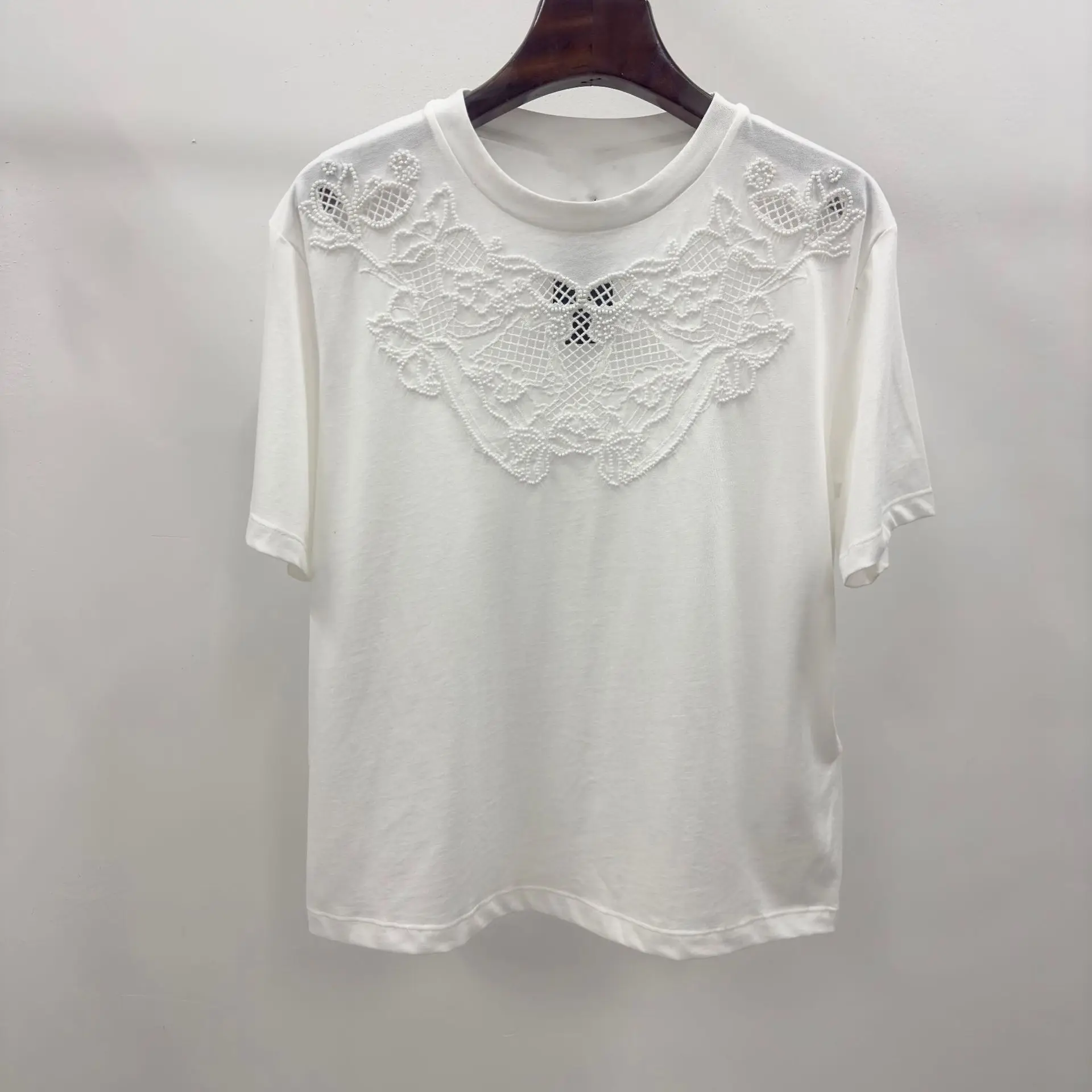 

Women's Light Luxury Ladies Niche Design Fashion High Quality T-Shirt