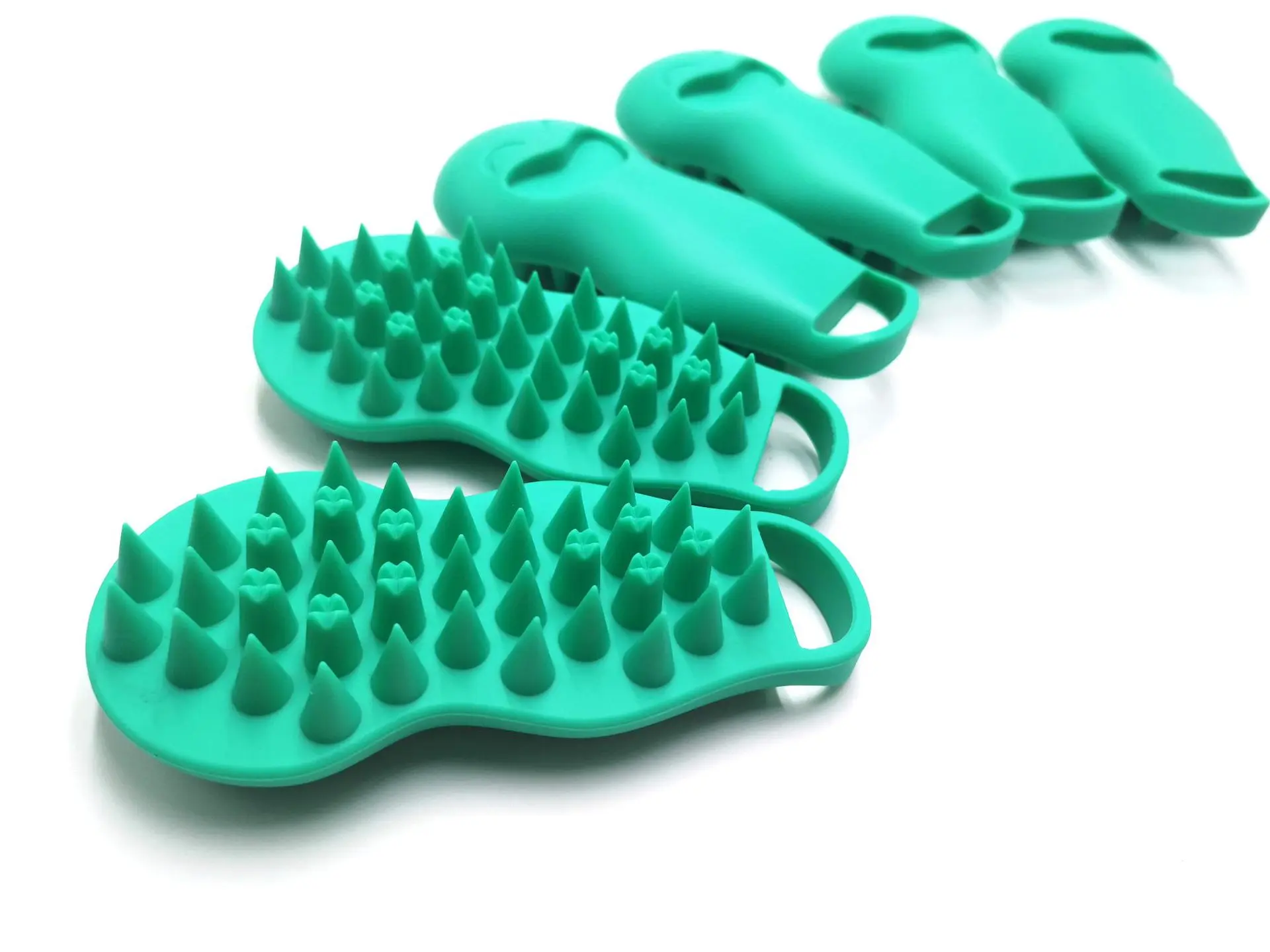 

Silicone Massage Brush Food Grade Pet Brush Multi-functional Silicone Shampoo Brush Training Equipment Multi Tool Outdoor