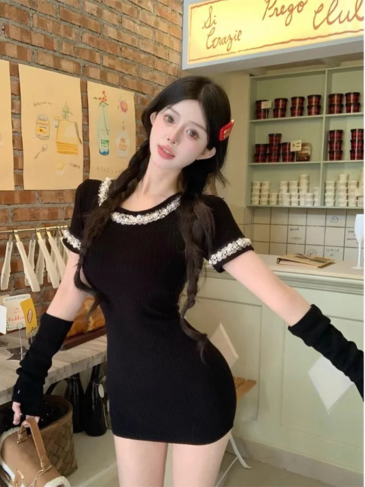 

Sexy Mini Black Dress Women Autumn Winter 2023 New Pure Spicy Girl Slim Short Bodycon Dress Fashion Beading Cute Pink Dresses