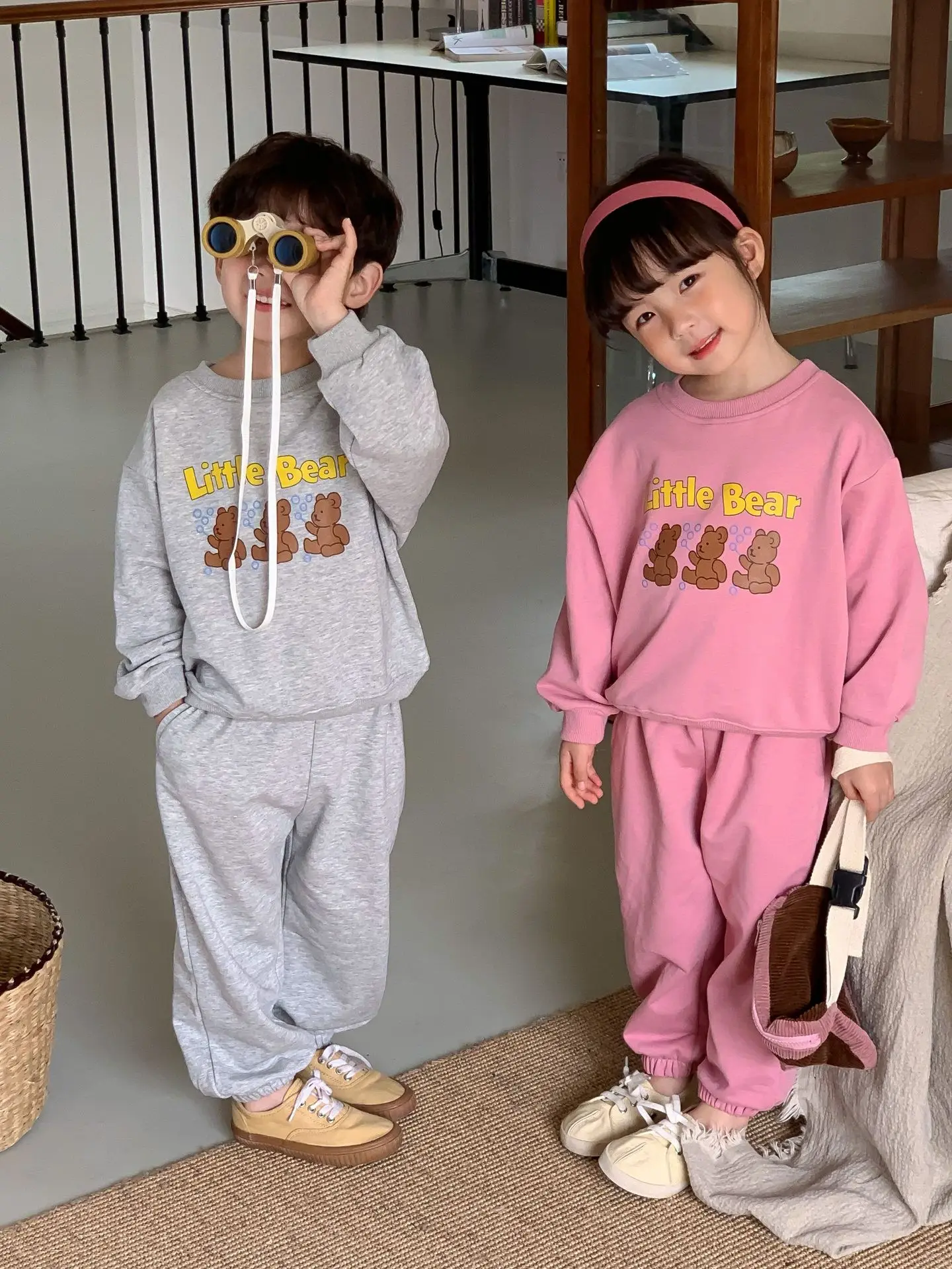 

2023 Children Sibling Look Spring Autumn 2PCS Cotton Solid Jogger Pant Suit Printed Cartoon Bear Pullover Sports Shirt Outfit