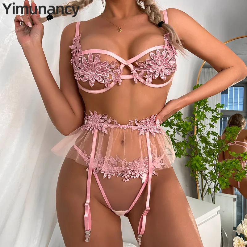 

Комплект кружевного нижнего белья Yimunancy из 3 предметов, 2022, женское сексуальное нижнее белье с вышивкой и вырезом, Комплект трусиков, милый к...