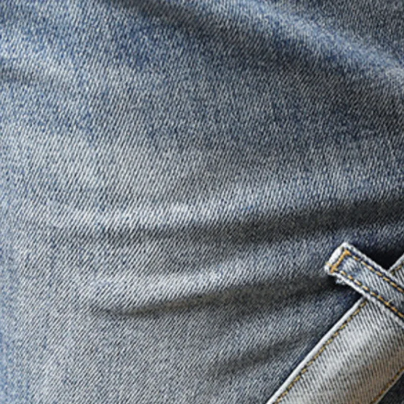 Мужские осенние облегающие эластичные джинсы синего и белого цвета с