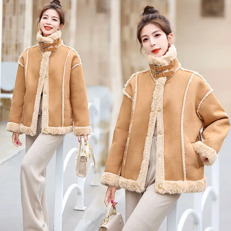 Женская замшевая мотоциклетная куртка на флисе с меховой вставкой верхняя