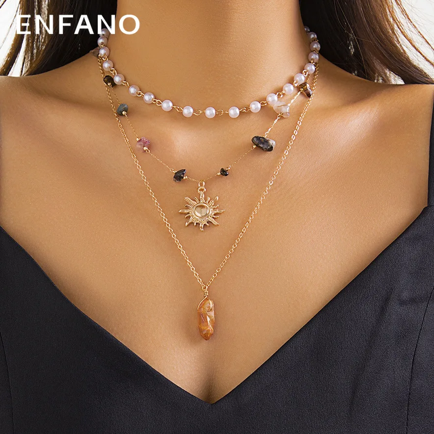 

Enfano Women's European and American Ornament Retro Vacation Style Summer Colorful Gravel Necklace Simple SUNFLOWER Necklace