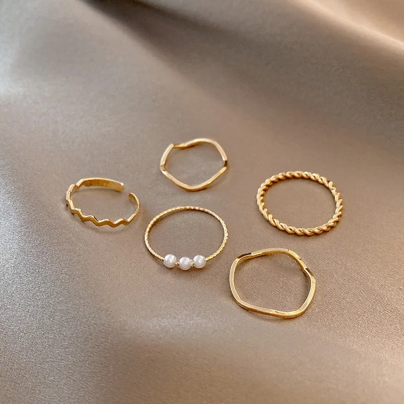 

Simple Pearl Five-piece Ring Female Niche All-match Personality Ring Ring Hand Jewelry Rings for Women Engagement Ring