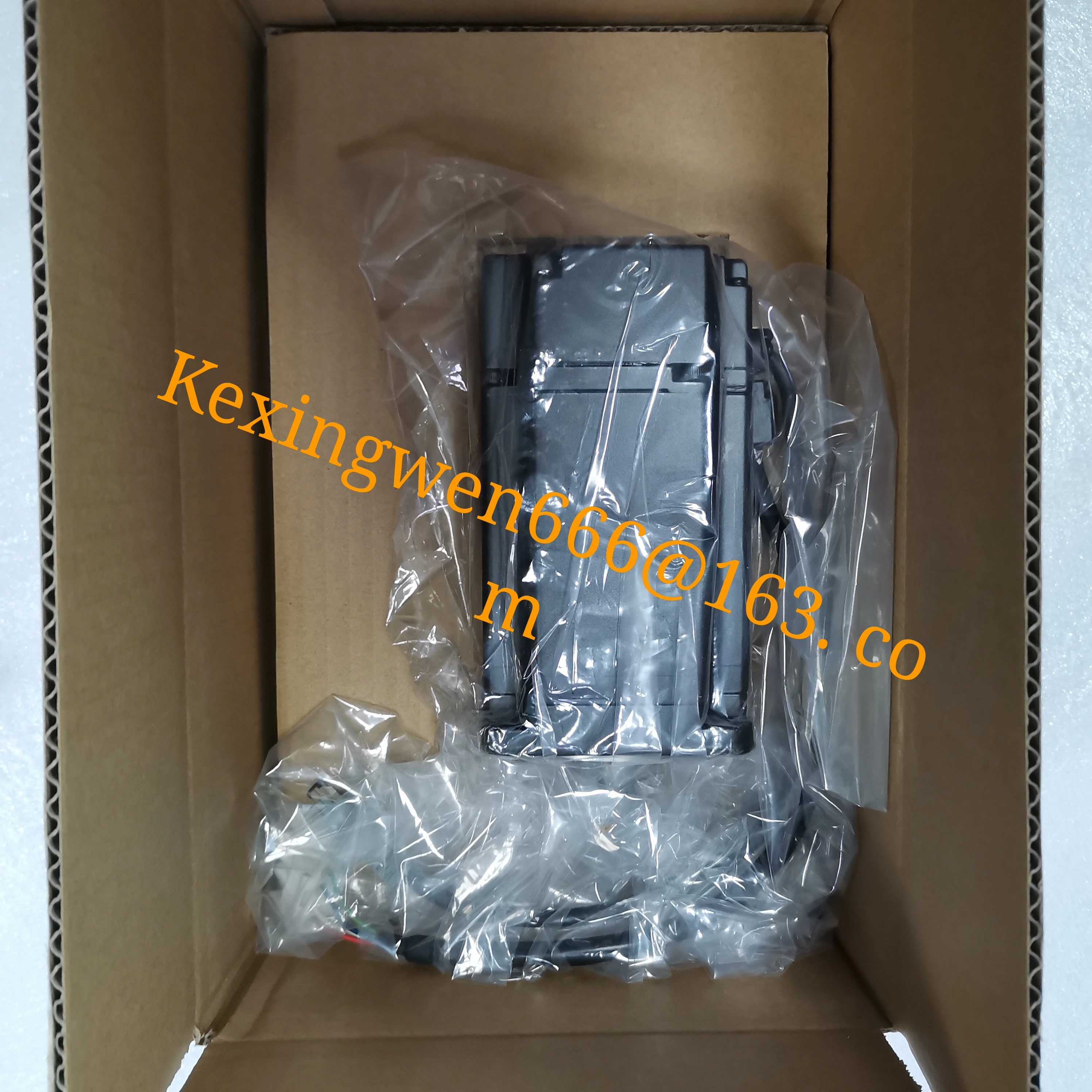 

Brand New Original Servo Motor SGMAH-04AAF41