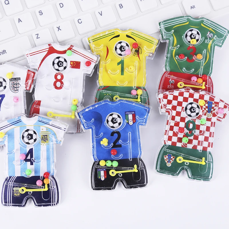 

10pcs/bag Soccer Themed Pinball Maze Toys Team Uniform Fingertip Game Maze Footballs Party Favors Birthday Gifts for Kids