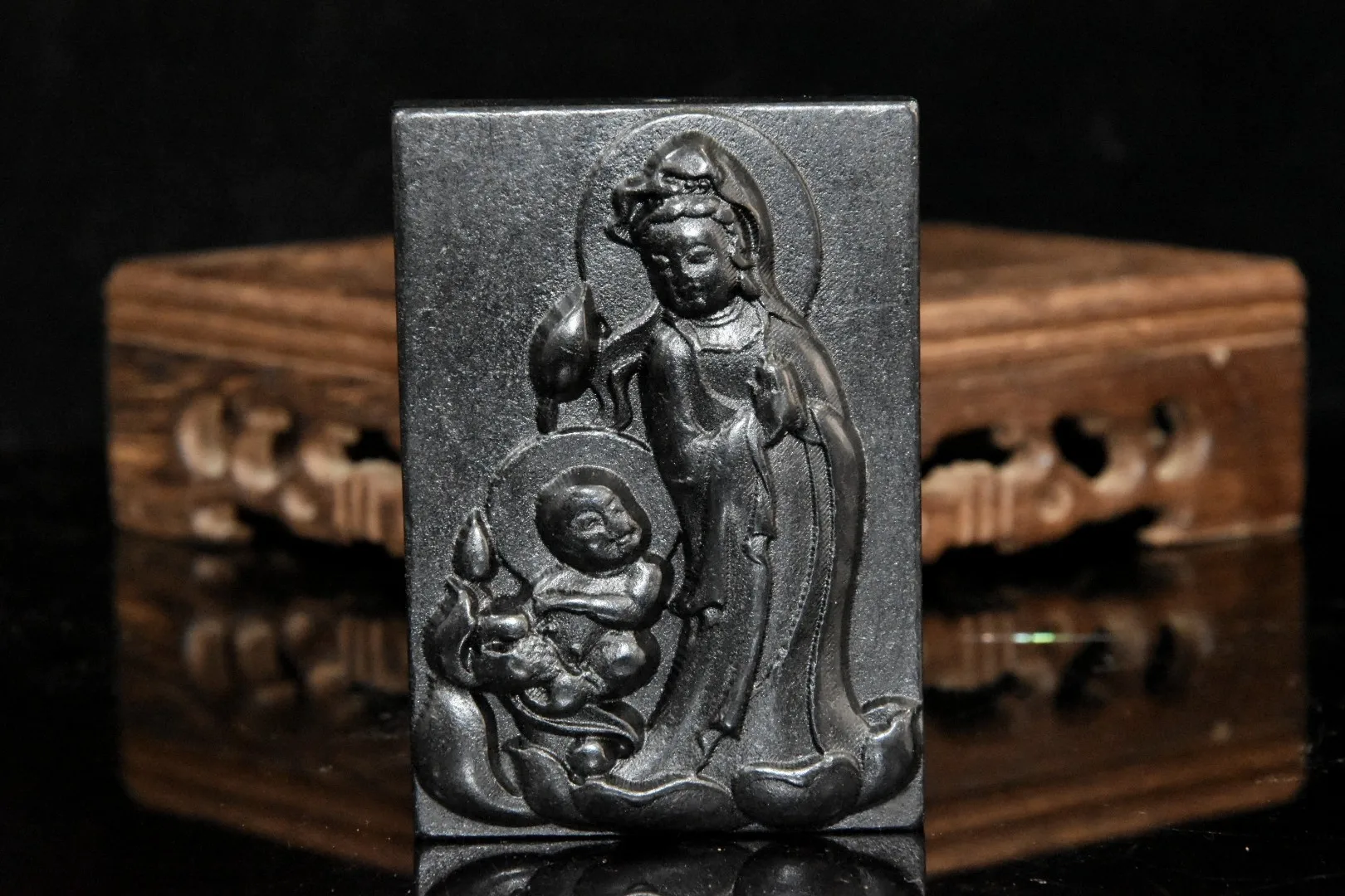 

China Hongshan Culture Magnetic Black Iron Meteorite Sculpture'Bodhisattva Buddha 'Necklace / Waist Tag Home Decoration#3