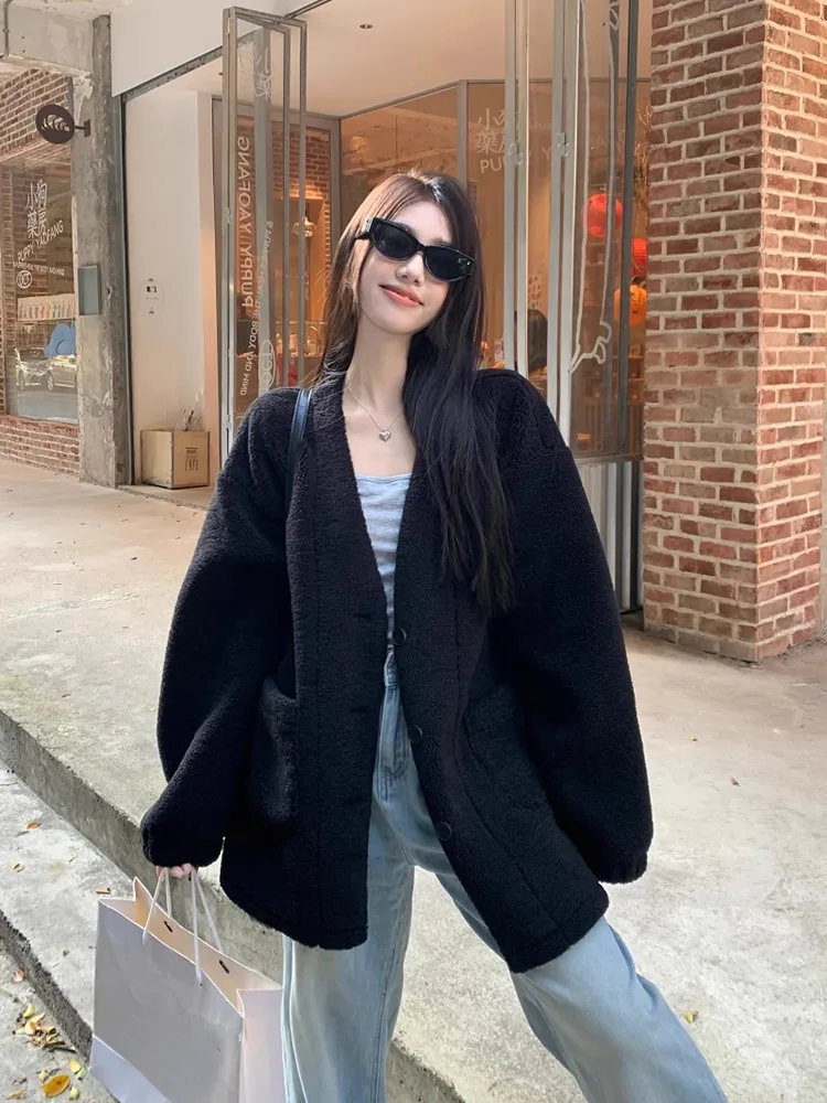 

Korean style Black Lamb Fur Women Loose Coats Autumn Winter Solid Thick Warm V-Neck Long-Sleeved Casual Outwear Jackets