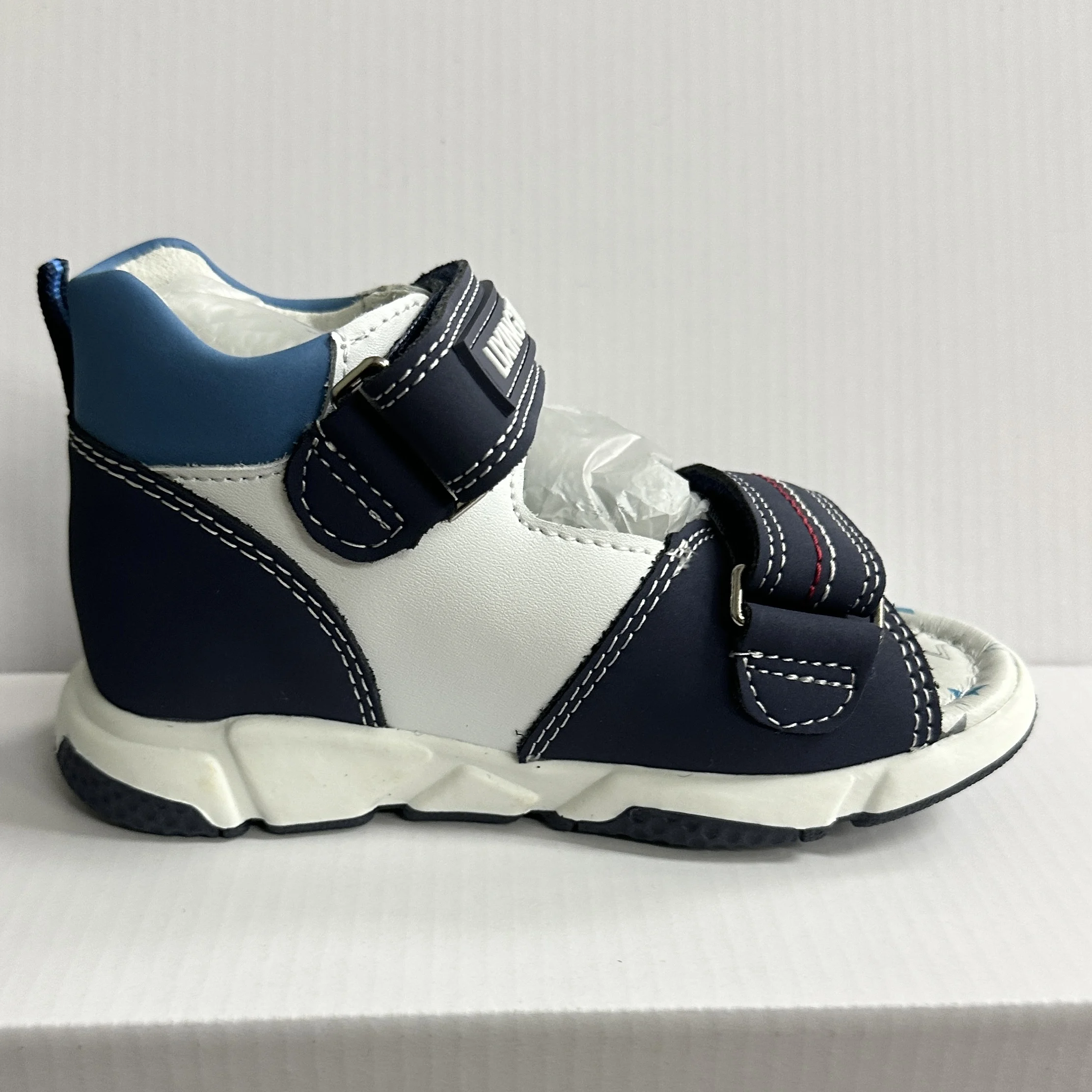 Детская ортопедическая обувь из кожи новый стиль 2024