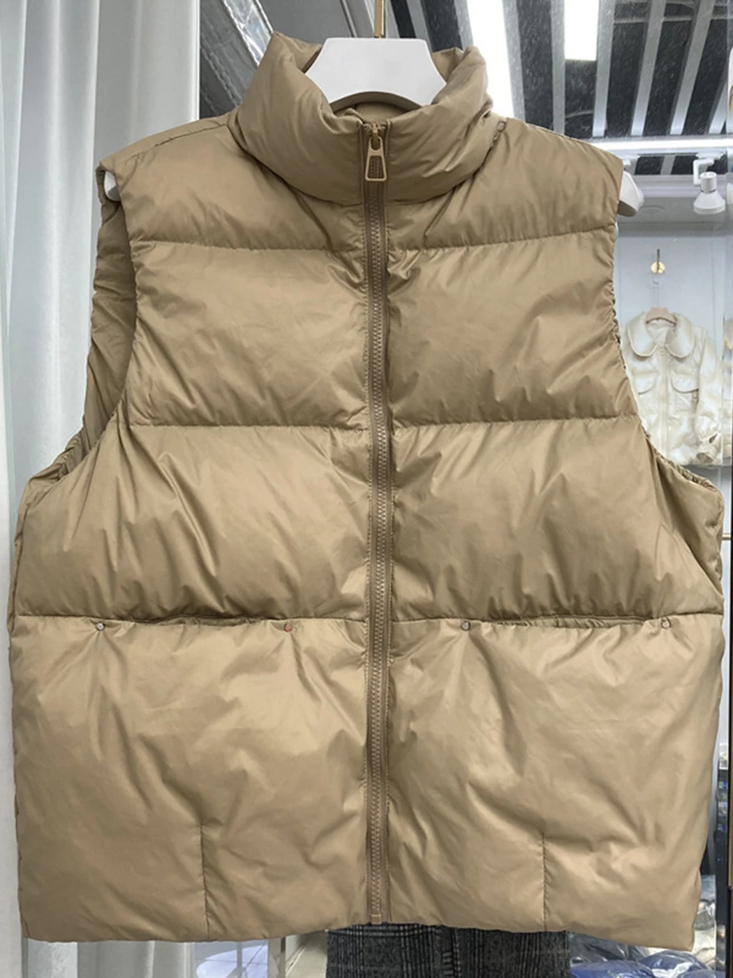 

2022 Winter Vest White Duck Down Jacket Parkas Sleeveless Solid Color Autumn Warm Women Coats Casual Fashion Roupas Femininas
