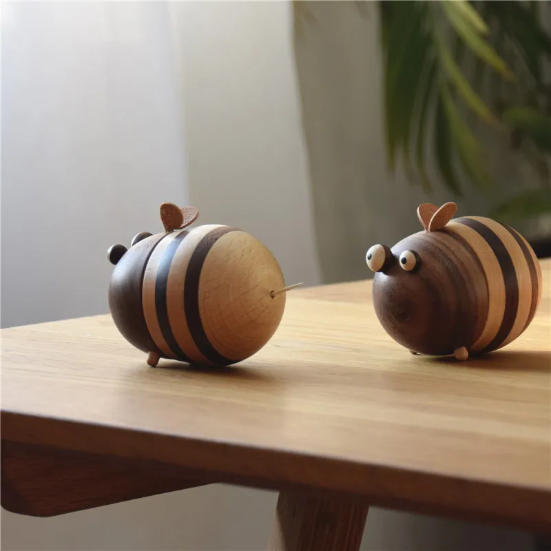 Free shipping Creative Wood Bee Toothpick Holder Picktooth Box Storage Box Desktop Home Decor Wooden Crafts