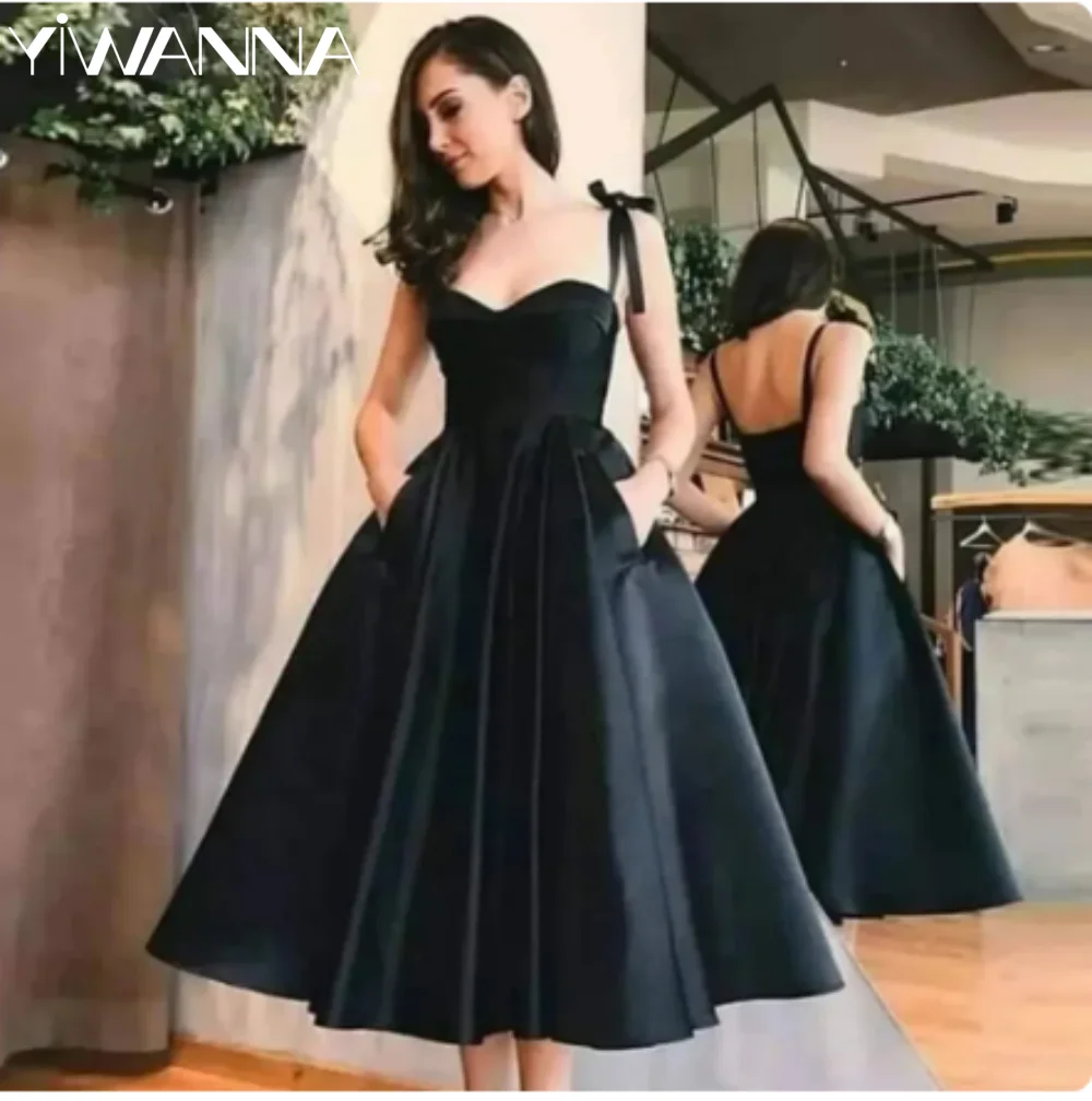 

Sexy Backless Spaghetti Straps Bride Robe Simple Satin Tea-length Bridal Gown Romantic Sweetheart Neck Wedding Dress