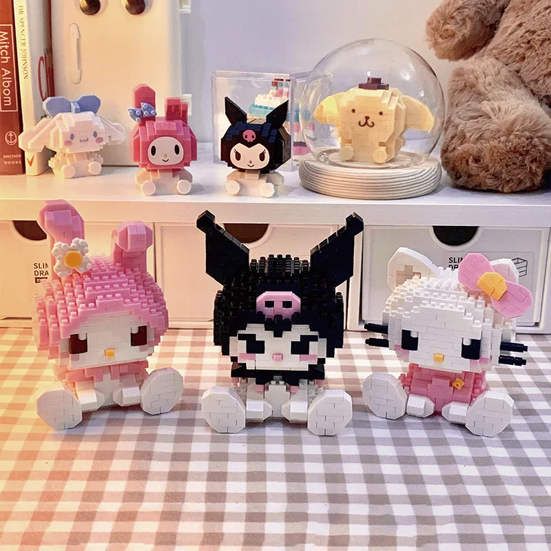 

Sanrio Small Building Block Toy Hello Kitty Cinnamoroll Pochacco Assembled Model Brick Toy Girl Cute Kids Educational Toy Gifts