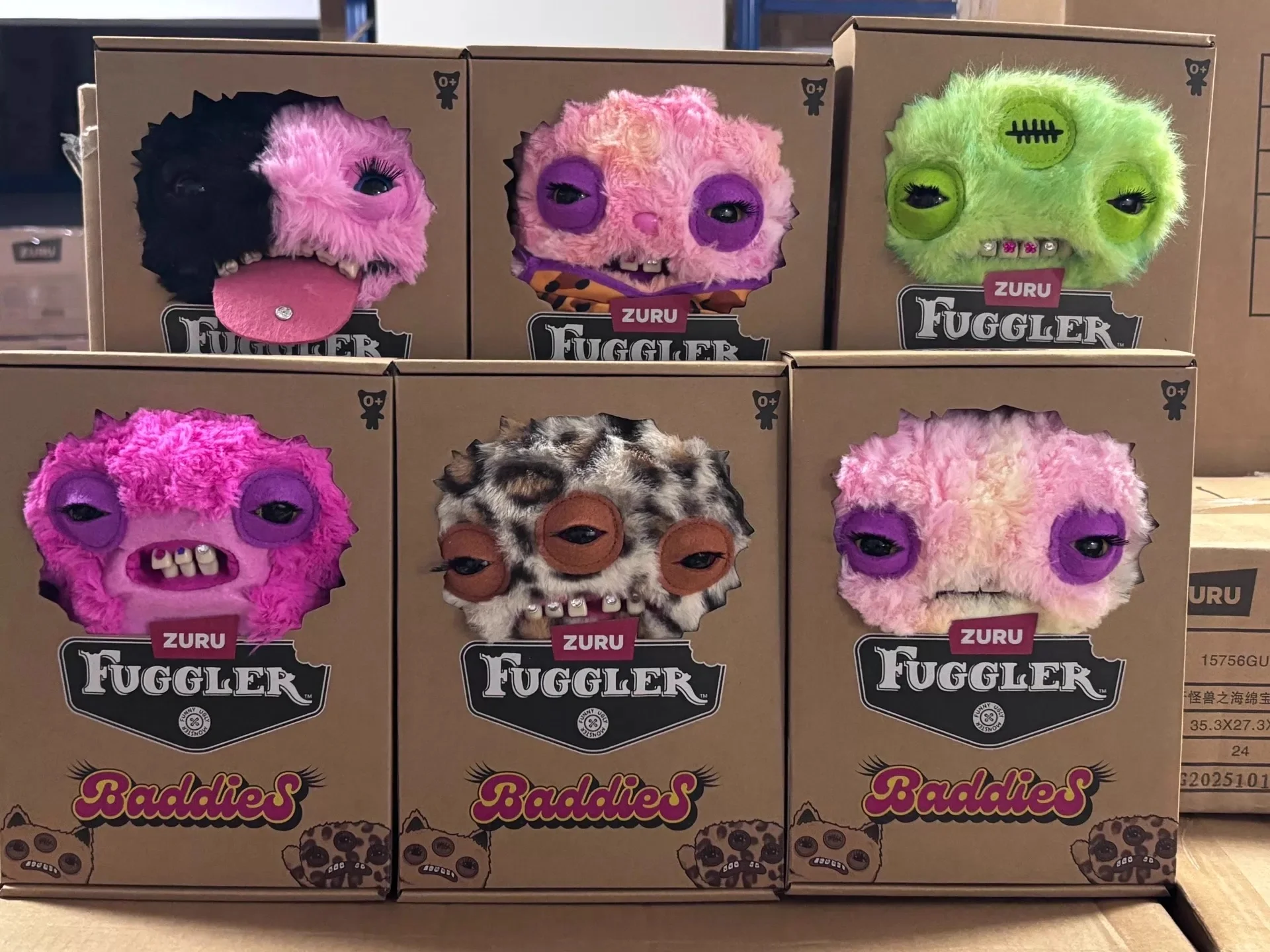 Фото Новые оригинальные плюшевые игрушки Fuggler Baddies 2026 года: супермягкие, с леопардовым принтом, розово-фиолетовыми ушками, коллекционные, для домашнего декора, подарки для женщин №1