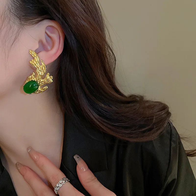 

U-Magical Exaggerated Irregular Geometrical Flame Dangle Earings for Women Trendy Gold Metal Green Oval Resin Earings Jewelry